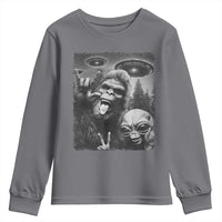 Bigfoot Selfie With Alien Youth Sweatshirt UFO Funny Sasquatch Rock On Hand Sign - Wonder Print Shop