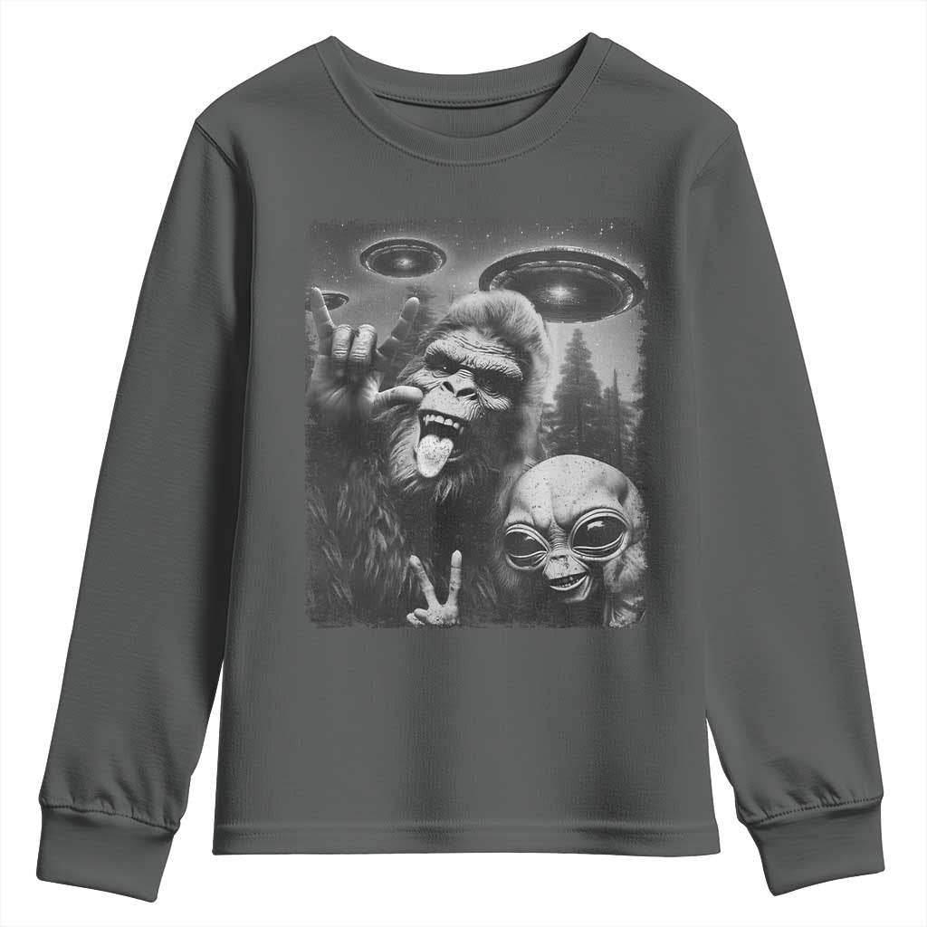 Bigfoot Selfie With Alien Youth Sweatshirt UFO Funny Sasquatch Rock On Hand Sign - Wonder Print Shop