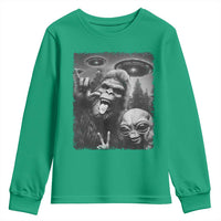 Bigfoot Selfie With Alien Youth Sweatshirt UFO Funny Sasquatch Rock On Hand Sign - Wonder Print Shop