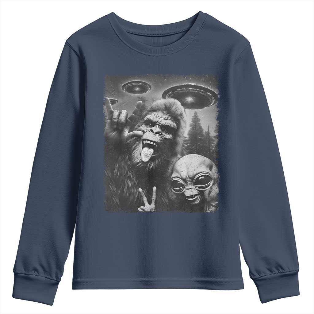 Bigfoot Selfie With Alien Youth Sweatshirt UFO Funny Sasquatch Rock On Hand Sign - Wonder Print Shop