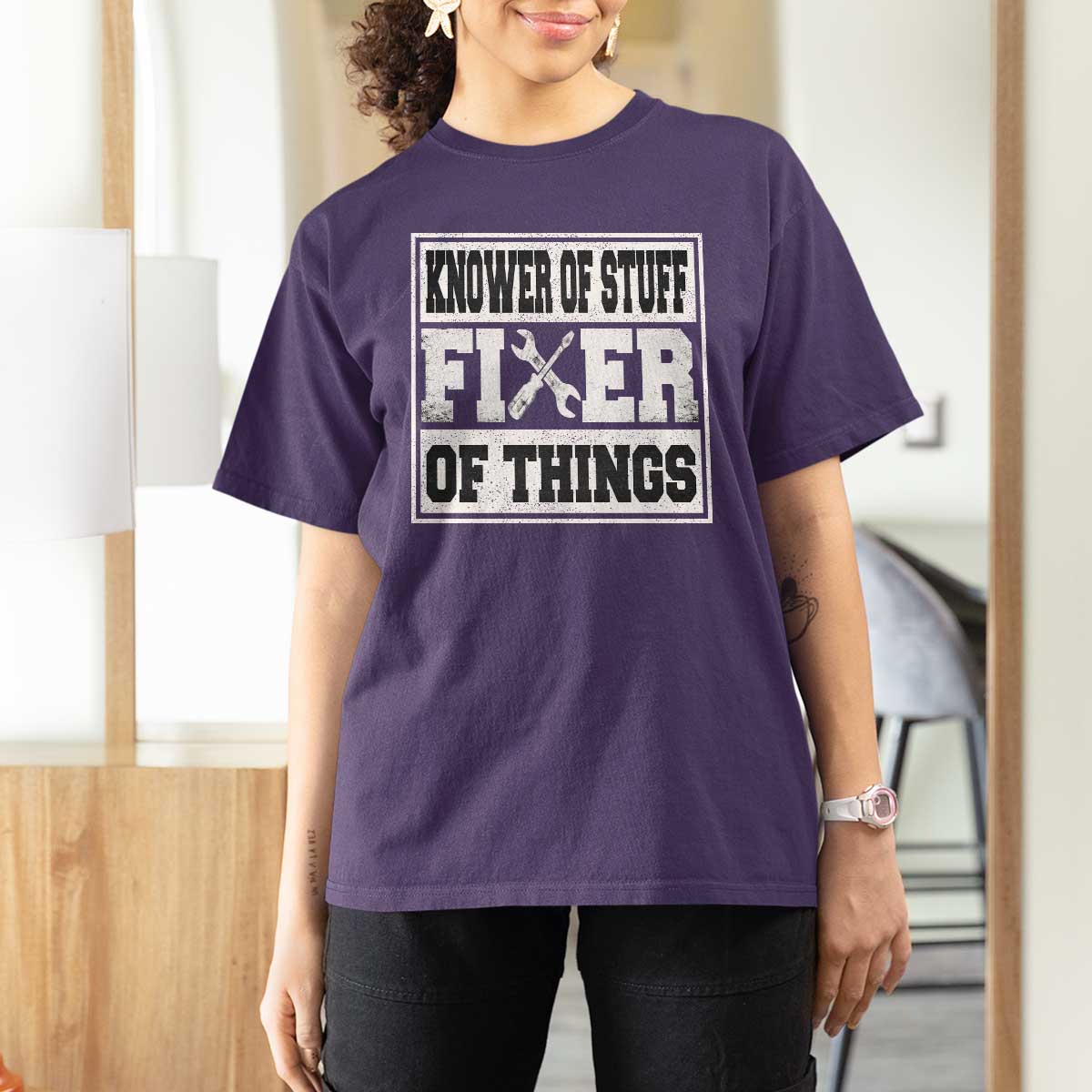 Knower Of Stuff Fixer Of Things T Shirt For Women Funny Handyman Dad Husband Fathers Day Gift