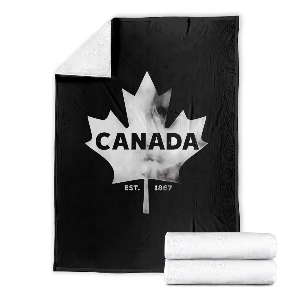 Canada Flag Throw Blanket Canadian Maple Leaf Vintage Retro Sport - Wonder Print Shop