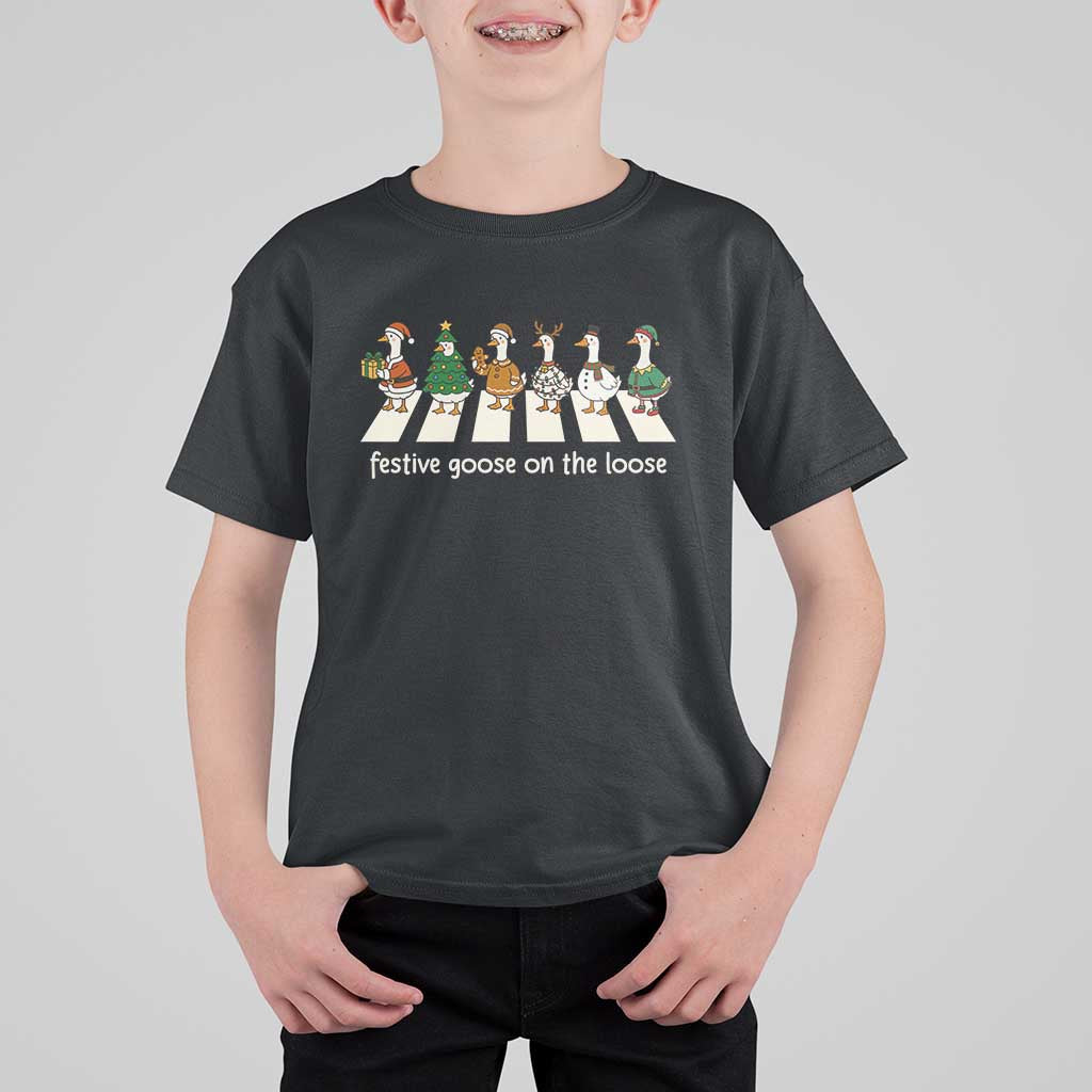 Funny Christmas Goose T Shirt For Kid Festive Goose On The Loose Xmas Meme - Wonder Print Shop