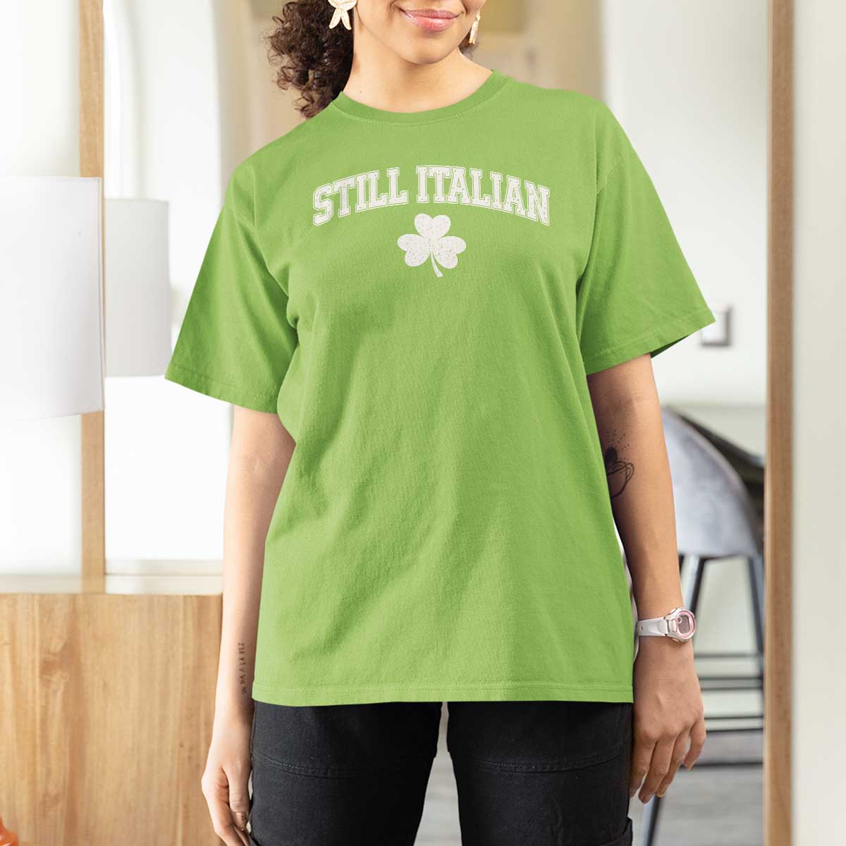 St Patricks Day Italian T Shirt For Women Funny Retro Varsity Sporty Style Shamrock