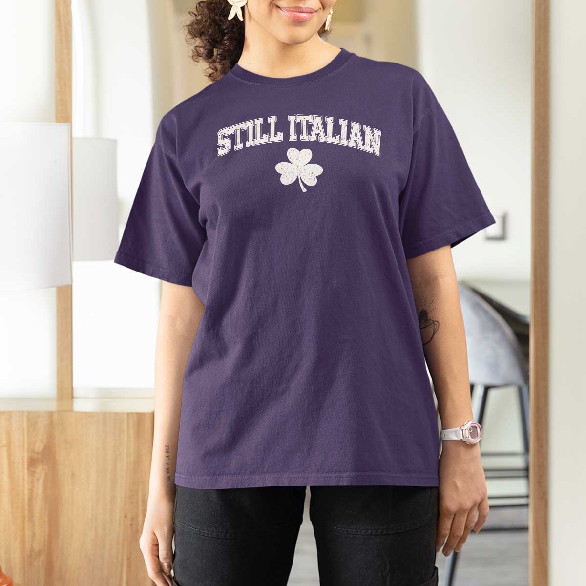 St Patricks Day Italian T Shirt For Women Funny Retro Varsity Sporty Style Shamrock