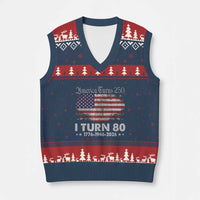 America Turns 250 I Turn 80 V-Neck Knit Sweater Vest Vintage 1946 80th Birthday 250th Anniversary USA 80 Year Old Gift