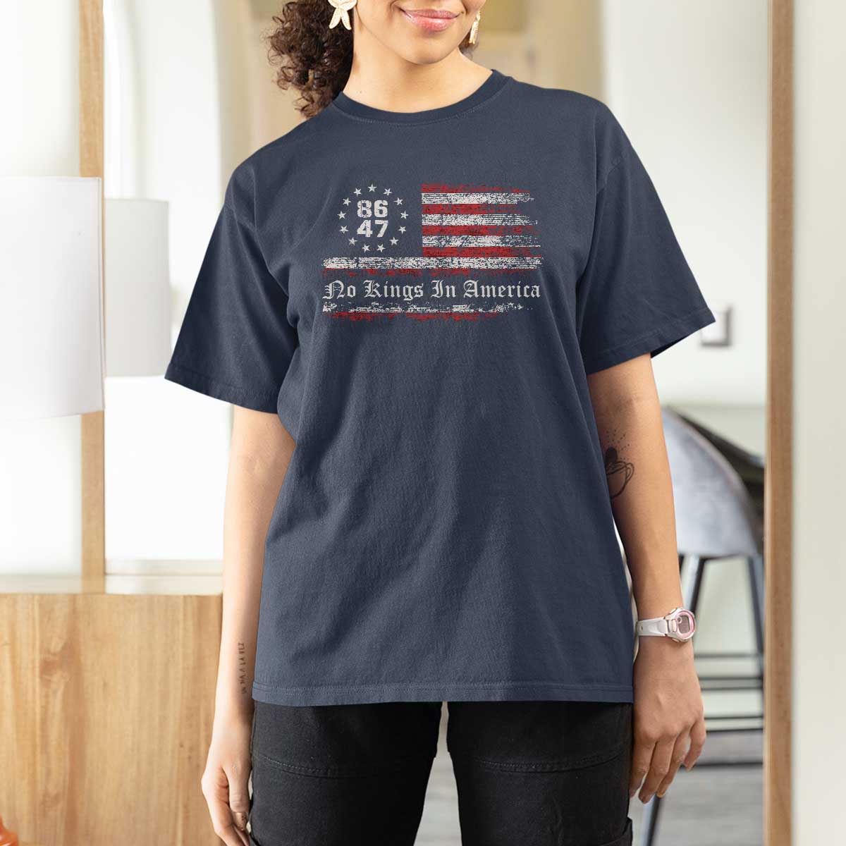 No Kings in America T Shirt For Women 86 47 US Flag Impeach 47