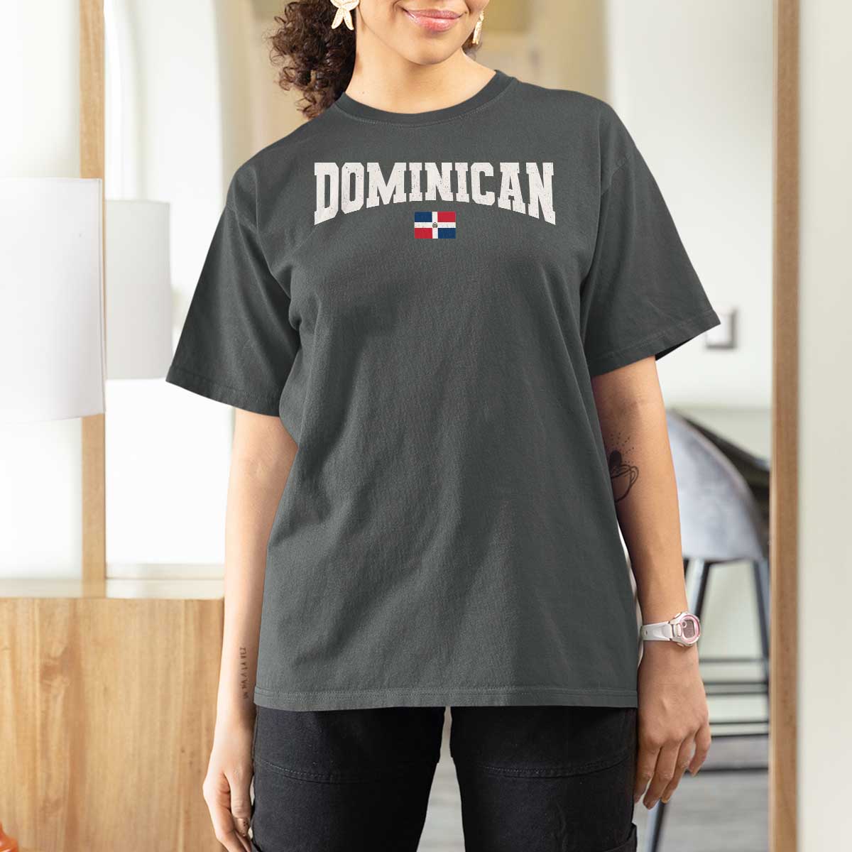 Vintage Dominican Republic Flag T Shirt For Women Retro Varsity Caribbean Pride Heritage Gift