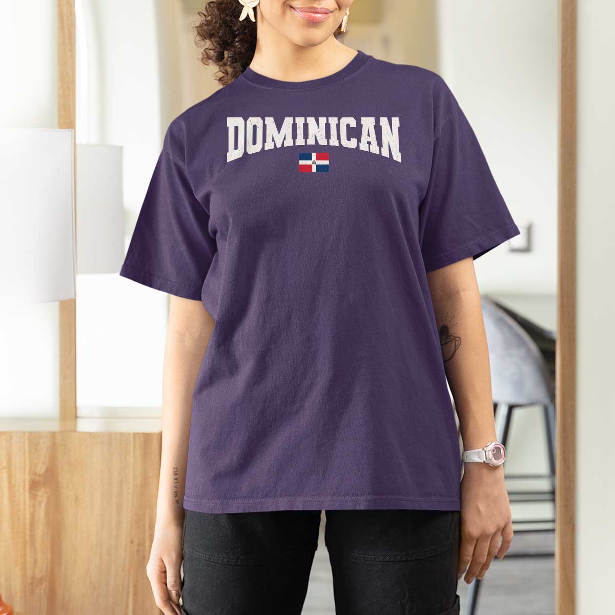 Vintage Dominican Republic Flag T Shirt For Women Retro Varsity Caribbean Pride Heritage Gift