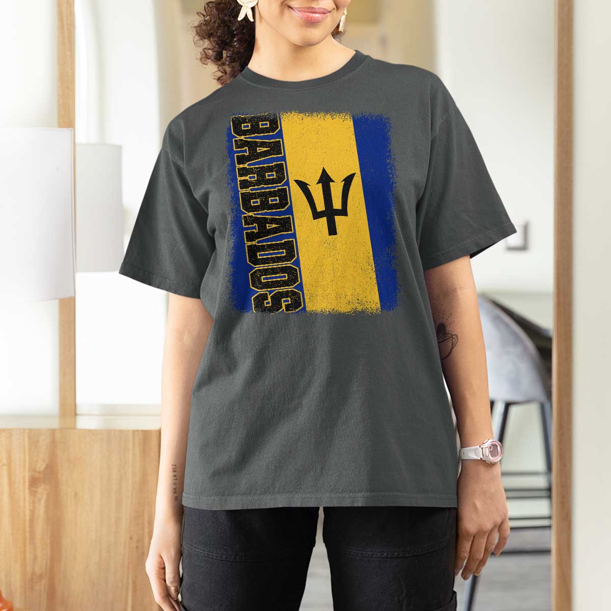 Vintage Barbados Flag T Shirt For Women Distressed Patriotic Caribbean Island Barbadian Pride Heritage Gift