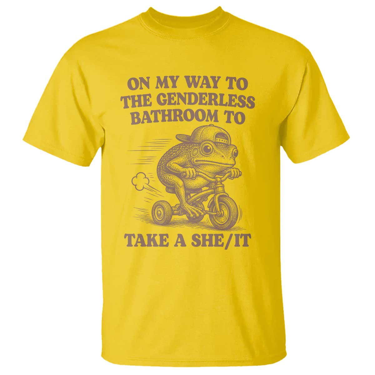 On My Way To The Genderless Bathroom To Take a She/It T Shirt Funny Frog Graphic
