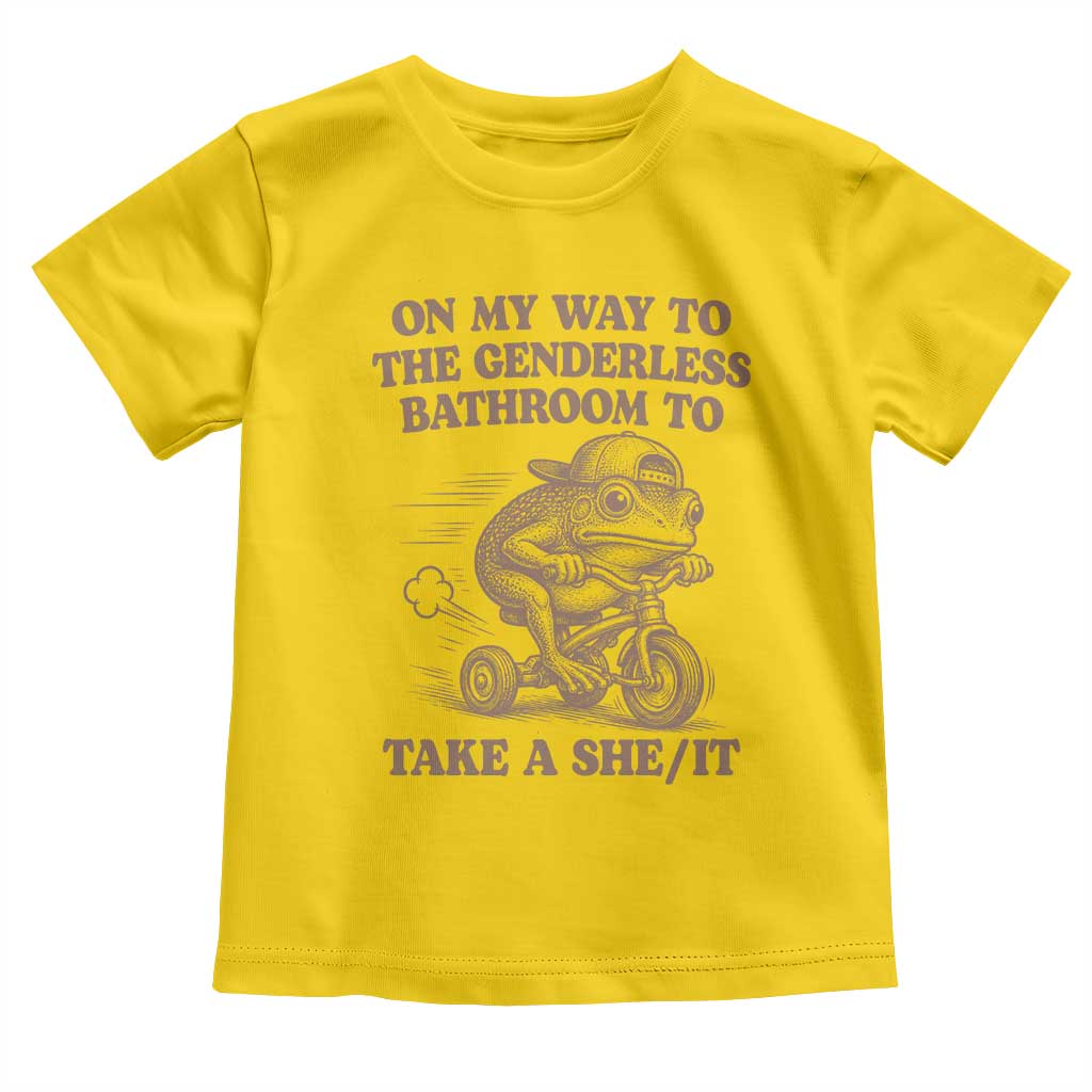 On My Way To The Genderless Bathroom To Take a She/It Toddler T Shirt Funny Frog Graphic