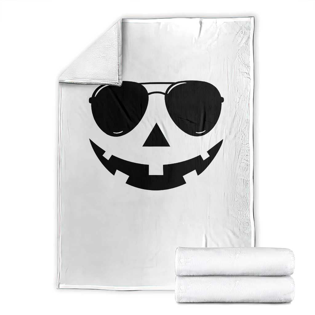 Pumpkin Face Throw Blanket Vintage Jack o Lantern Jackolantern Spooky Season Halloween - Wonder Print Shop