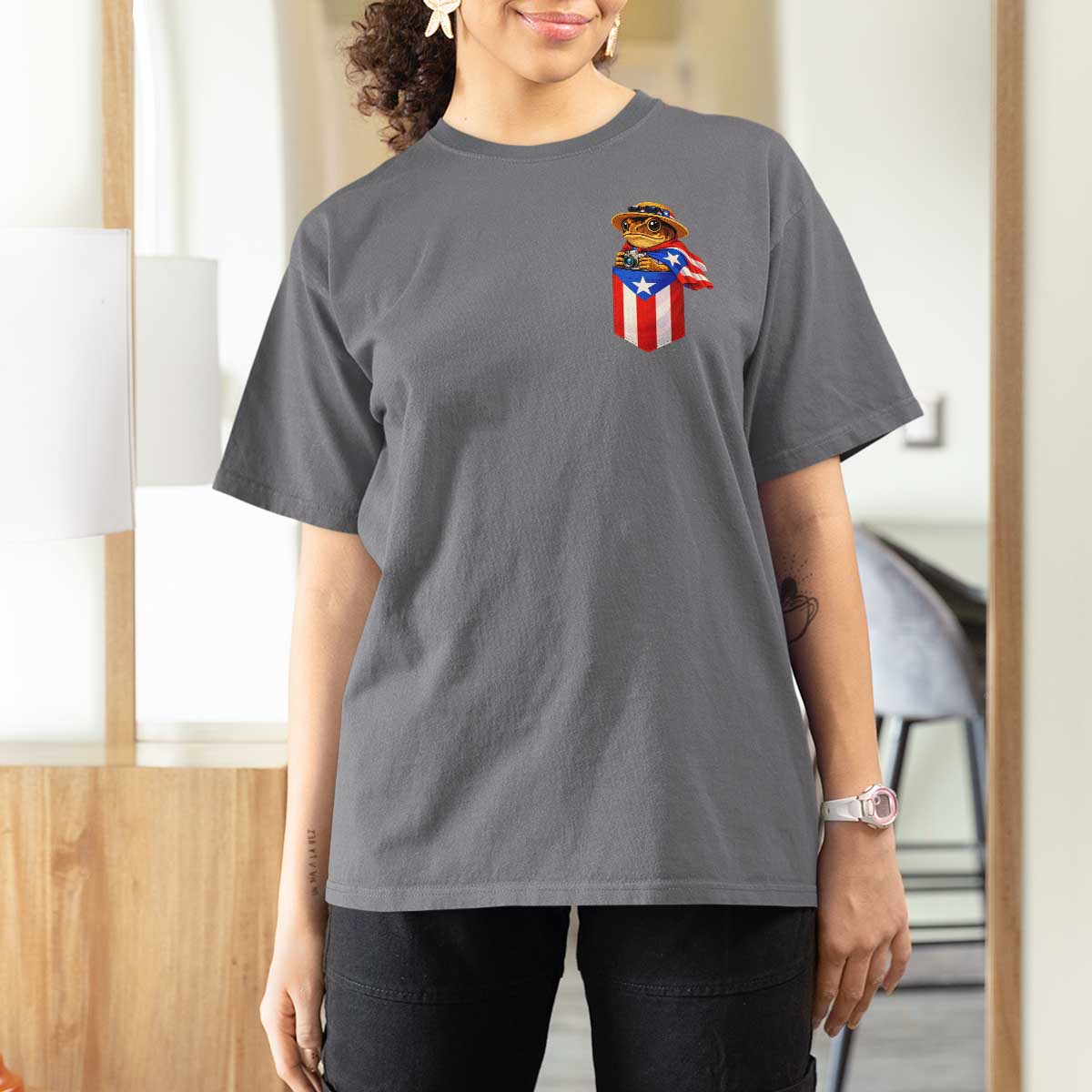 Funny Coqui Frog Puerto Rico Flag T Shirt For Women Puerto Rican Taino Buricua Pocket Borinquen