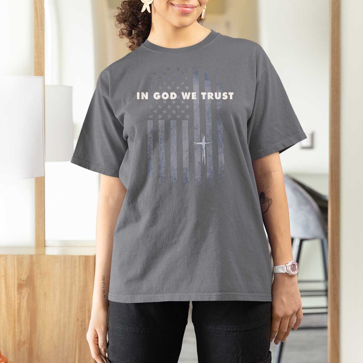 USA Flag Religious Quote T Shirt For Women In God We Trust American Patriotic Faith 4th of July Cross
