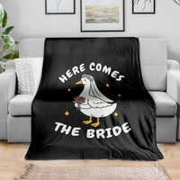 Silly Goose Bride Throw Blanket Funny Goose Lovers - Wonder Print Shop