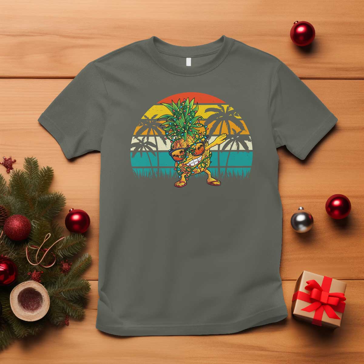 Dabbing Pineapple Christmas Tree Lights T Shirt Hawaiian Hawaii Tropical Xmas Men Gifts Sunglasses On - Wonder Print Shop