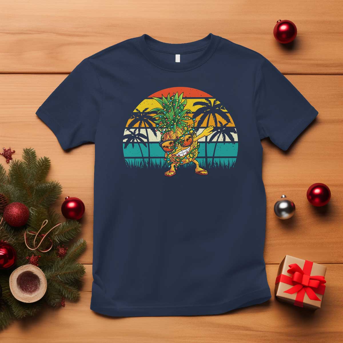 Dabbing Pineapple Christmas Tree Lights T Shirt Hawaiian Hawaii Tropical Xmas Men Gifts Sunglasses On - Wonder Print Shop