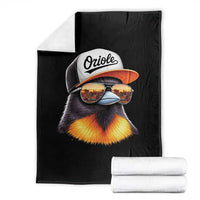 Funny Oriole Bird Wearing Baseball Cap Graphic Vintage Sport Throw Blanket