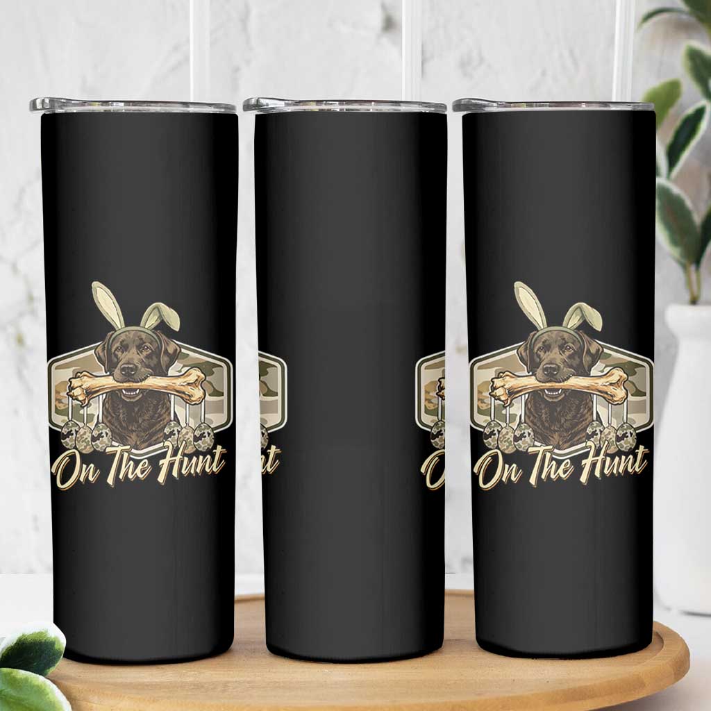 Funny Egg Hunter Skinny Tumbler On The Hunt Camo Easter Labrador Dog