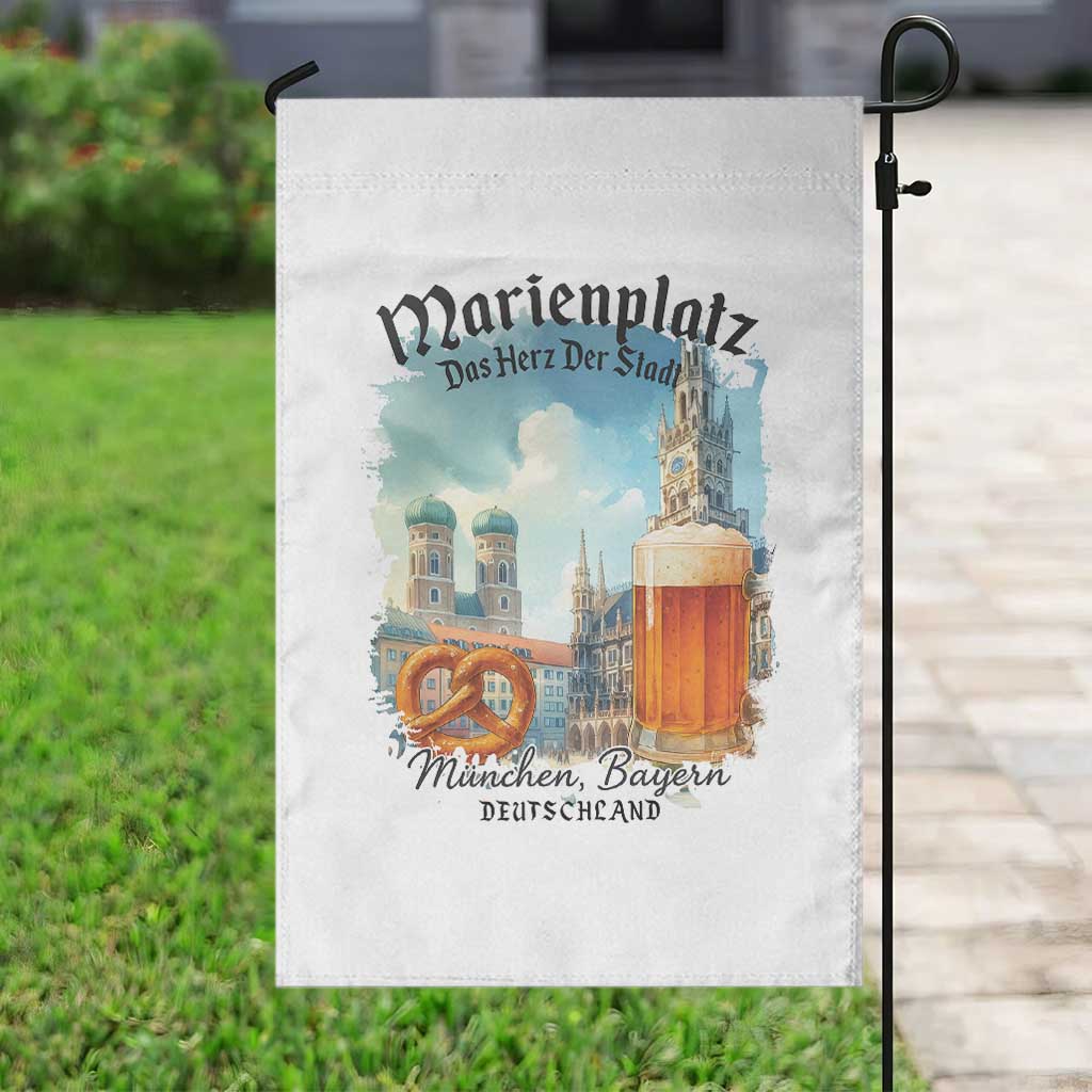 Bavarian Festival Munich Oktoberfest Garden Flag Das Herz Der Stadt Beer Pretzel - Wonder Print Shop