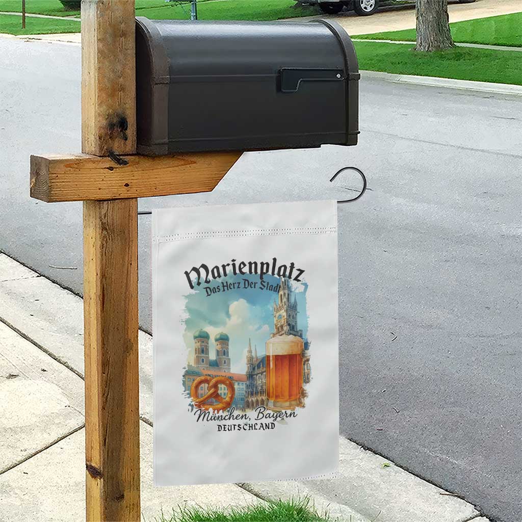 Bavarian Festival Munich Oktoberfest Garden Flag Das Herz Der Stadt Beer Pretzel - Wonder Print Shop