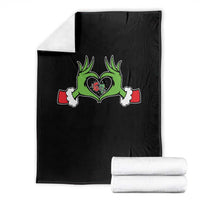 Funny Six Seven Christmas 67 Meme Gen Alpha Elf Heart Hands Throw Blanket - Wonder Print Shop