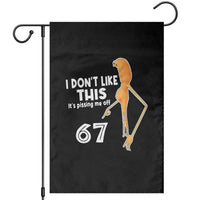 Funny Marcus The Worm 67 Meme Garden Flag I Dont Like This Its Pissing Me Off - Wonder Print Shop