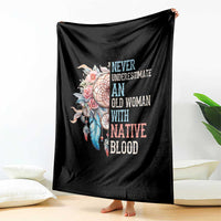 Native American Throw Blanket Never Underestimate An Old Woman With Native Blood Dreamcatcher - Wonder Print Shop