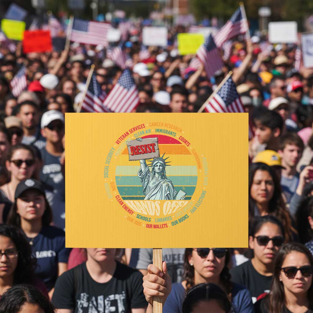 Funny Hands Off Protest Sign Resist Vintage Statue Of Liberty - Wonder Print Shop