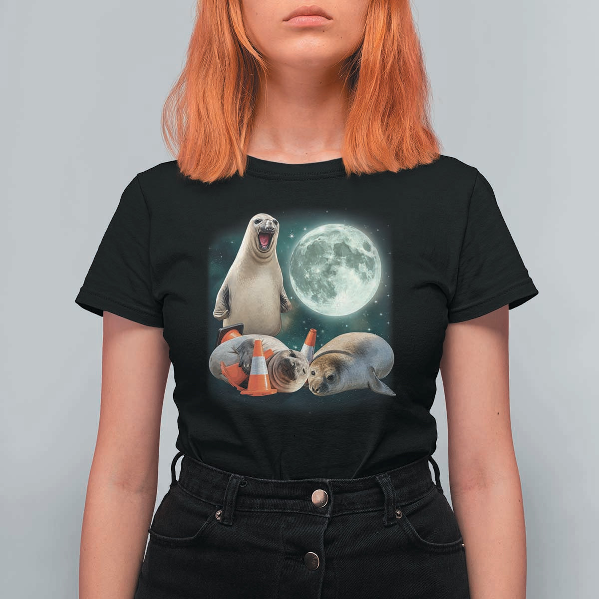 Funny Neil The Seal Howling at Moon 90s Retro T Shirt For Women