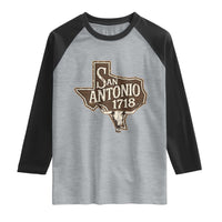 Vintage San Antonio Texas Est 1718 Longhorn Cow Skull Raglan Shirt