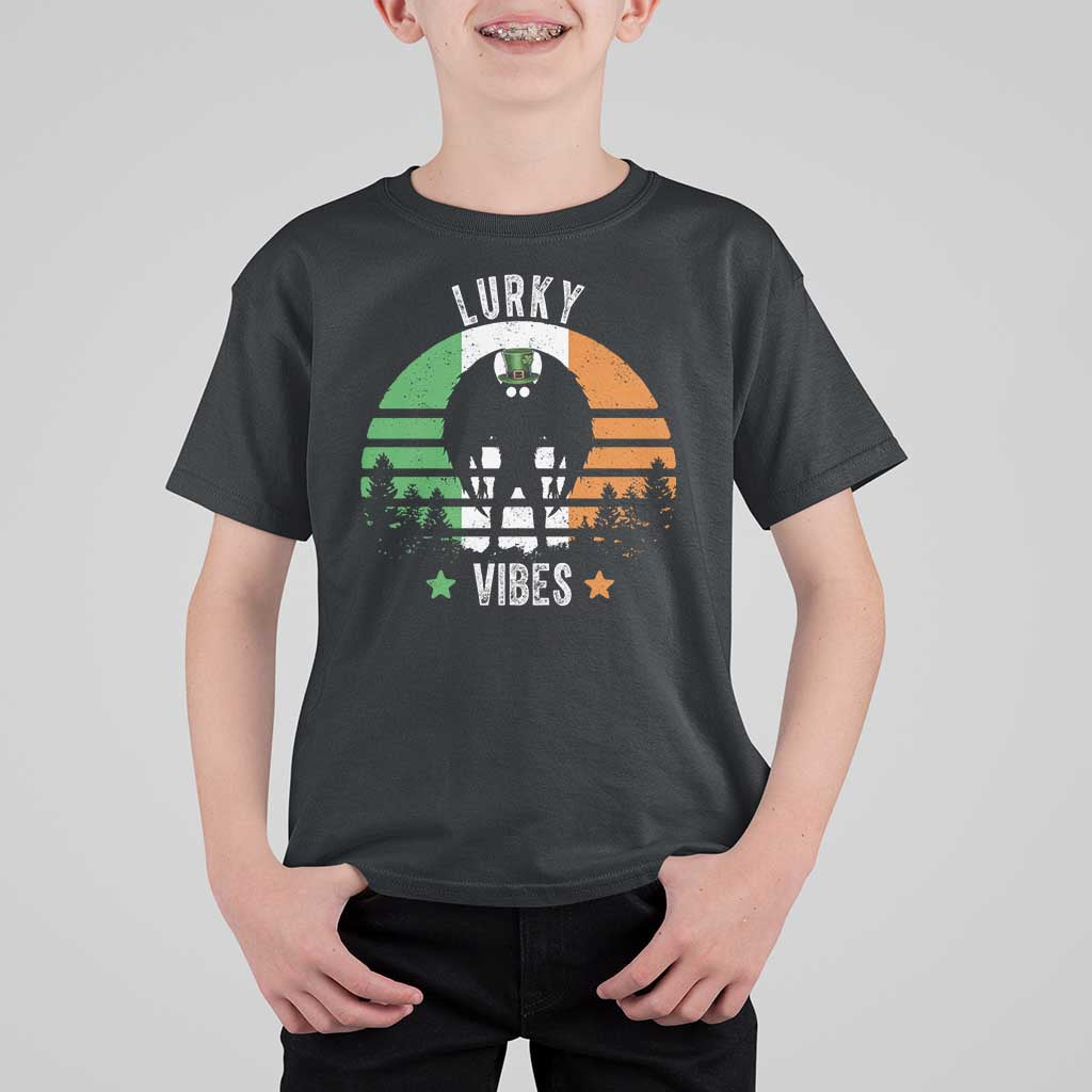 Funny St Patrick's Day Mothman T Shirt For Kid Lurky Vibes Shamrock Retro Ireland Flag