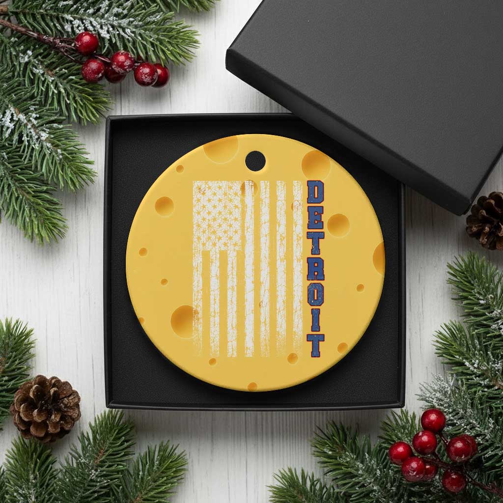 Detroit Michigan State Pride Vintage American Flag Ceramic Ornament