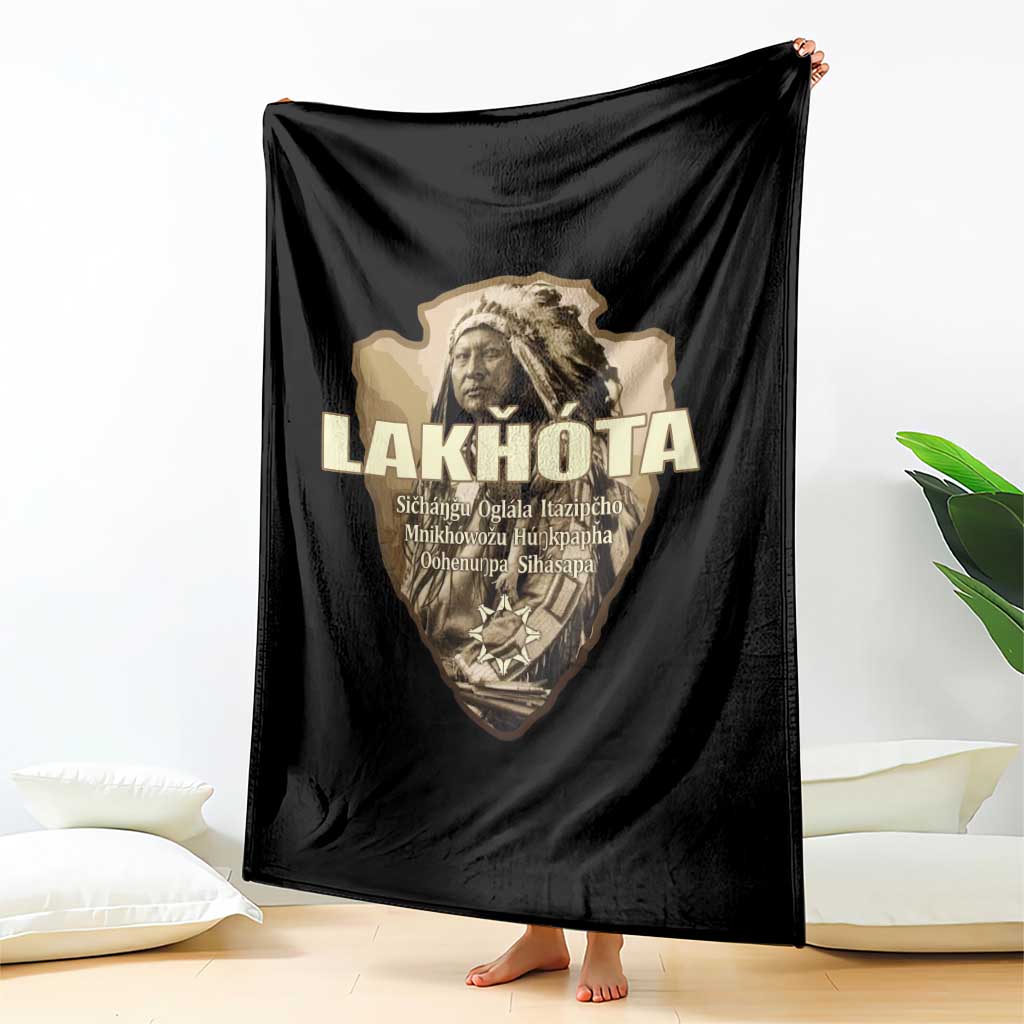 Chief Spotted Elk Lakhota Lakota Sioux Native American Indian Throw Blanket - Wonder Print Shop