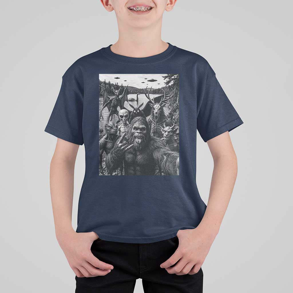 Funny Cryptid Creatures Selfie T Shirt For Kid Bigfoot Alien Cryptozoology Fantasy Mythical Monsters