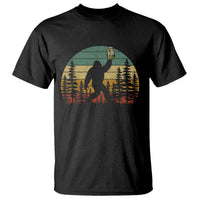 Funny Bigfoot Pickles Lover T Shirt Retro Sasquatch Cucumber Food Lover