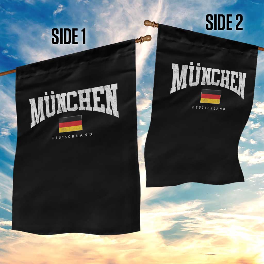 Munchen Deutschland Germany Garden Flag Vintage Athletic Sports Design