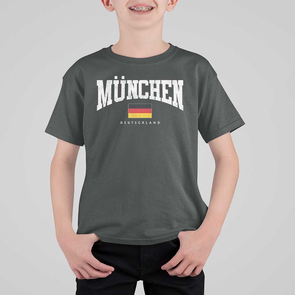 Munchen Deutschland Germany T Shirt For Kid Vintage Athletic Sports Design