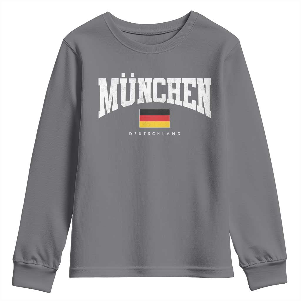 Munchen Deutschland Germany Youth Sweatshirt Vintage Athletic Sports Design