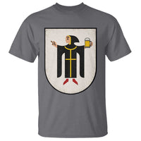 Funny Munich Oktoberfest Munchen Coat of Arms T Shirt Münchner Kindl Beer Drinking