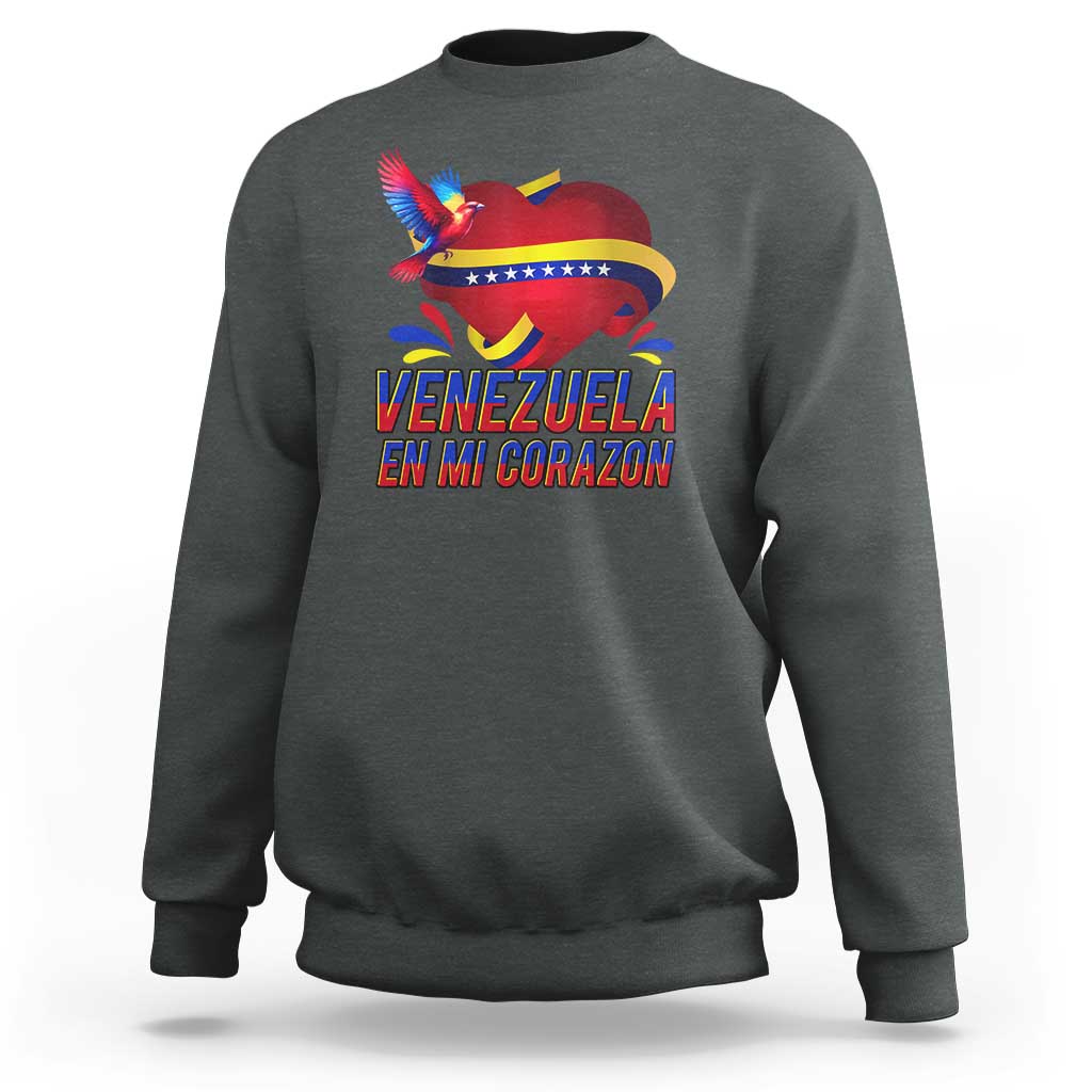 Venezuelan Pride Sweatshirt Venezuela En Mi Corazon Heart Flag Bird - Wonder Print Shop