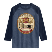 Oktoberfest Munchen Seit 1810 Raglan Shirt Deutschland German Beer Label Bavarian Lion Shield