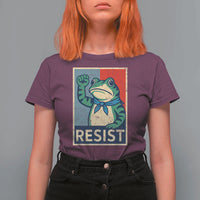 Frog Resist T Shirt For Women Portland Frog Raised Fist Poster Graphic - Wonder Print Shop