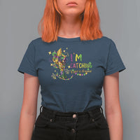 Funny I'm Catchin' If You're Throwin' Mardi Gras T Shirt For Women Crawfish Beads Fleur De Lys