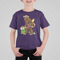 Funny Bigfoot Carnival Mardi Gras Party T Shirt For Kid