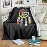 Native American Throw Blanket Medicine Wheel Dreamcatcher Spirit Animal Paws - Wonder Print Shop