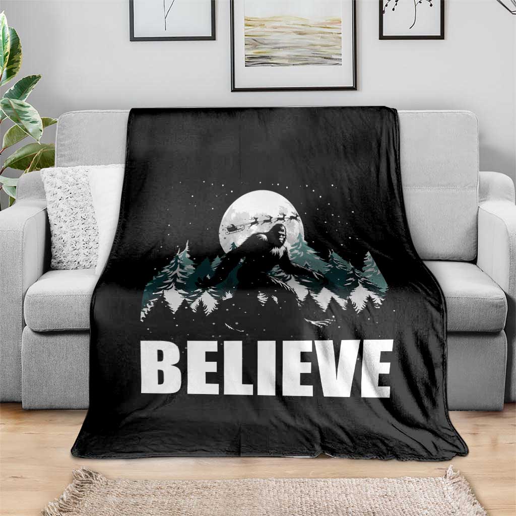 Funny Christmas Bigfoot Throw Blanket Believe Santa Sasquatch Snow - Wonder Print Shop