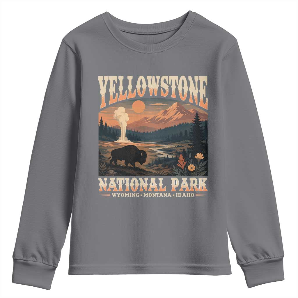 Yellowstone National Park Wyoming Montana Idaho Youth Sweatshirt Vintage Bison Geyser