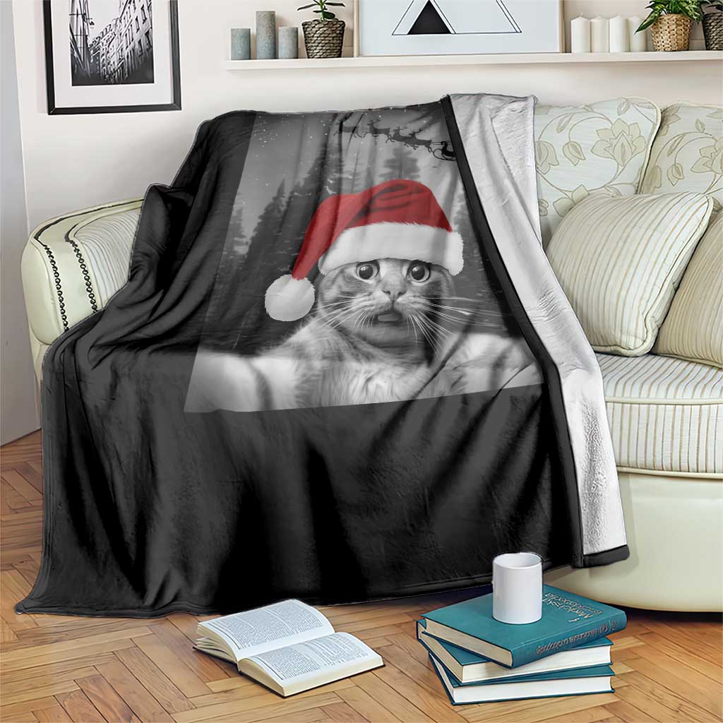 Funny Cat Selfie With Santas Sleigh Christmas Throw Blanket - Wonder Print Shop